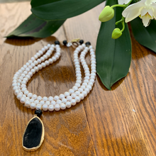 Load image into Gallery viewer, Freshwater Pearl & Black Agate Necklace