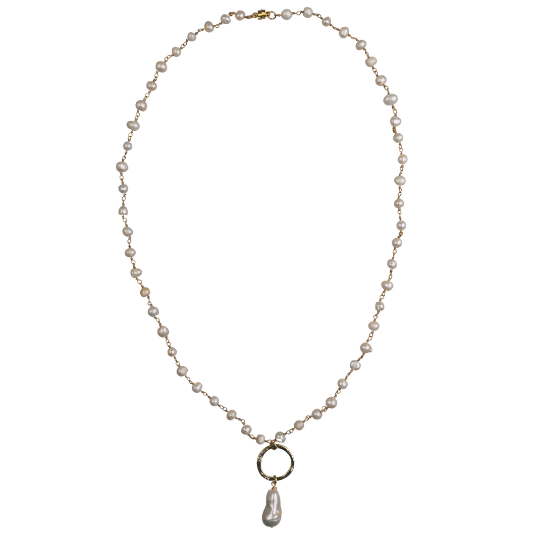 Pearl Chain on Gold & Baroque Pearl Necklace