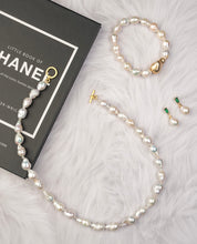 Load image into Gallery viewer, The Bijoux Collection