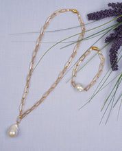 Load image into Gallery viewer, Matte Gold Paperclip Chain &amp; Baroque Pearl Necklace