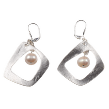 Load image into Gallery viewer, Freshwater pearl MCM earrings