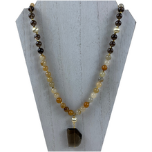 Load image into Gallery viewer, Wheat &amp; Topaz Marco Necklace