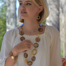 Load image into Gallery viewer, Tortoise Shell &amp; Gold Disc Necklace